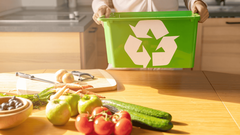 Reduce Restaurant Food Waste in the UK: Stats, Causes & Top Tips
